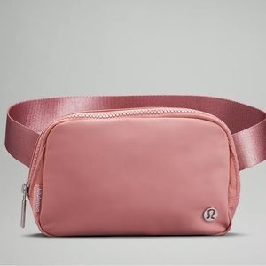 LULULEMON EVERYWHERE BELT BAG